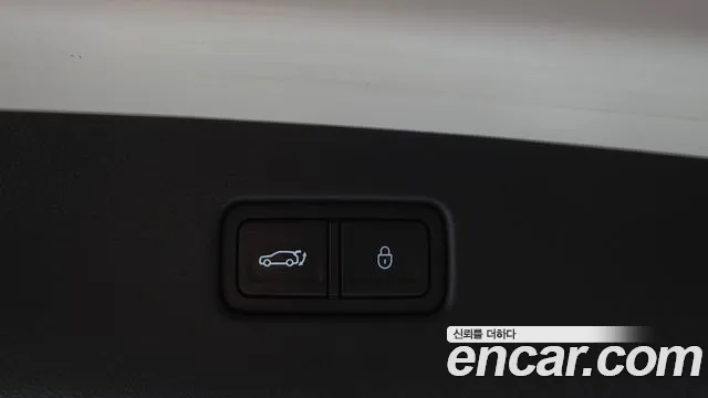 Genesis GV70 — Фото автомобиля 24