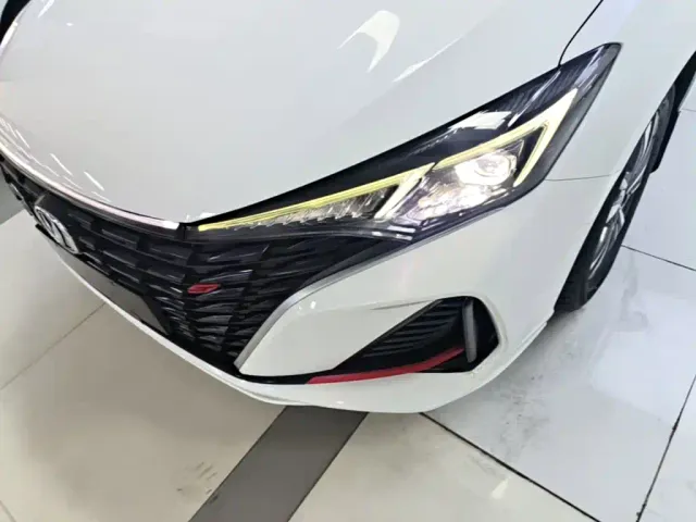 Changan Eado — Фото автомобиля 23