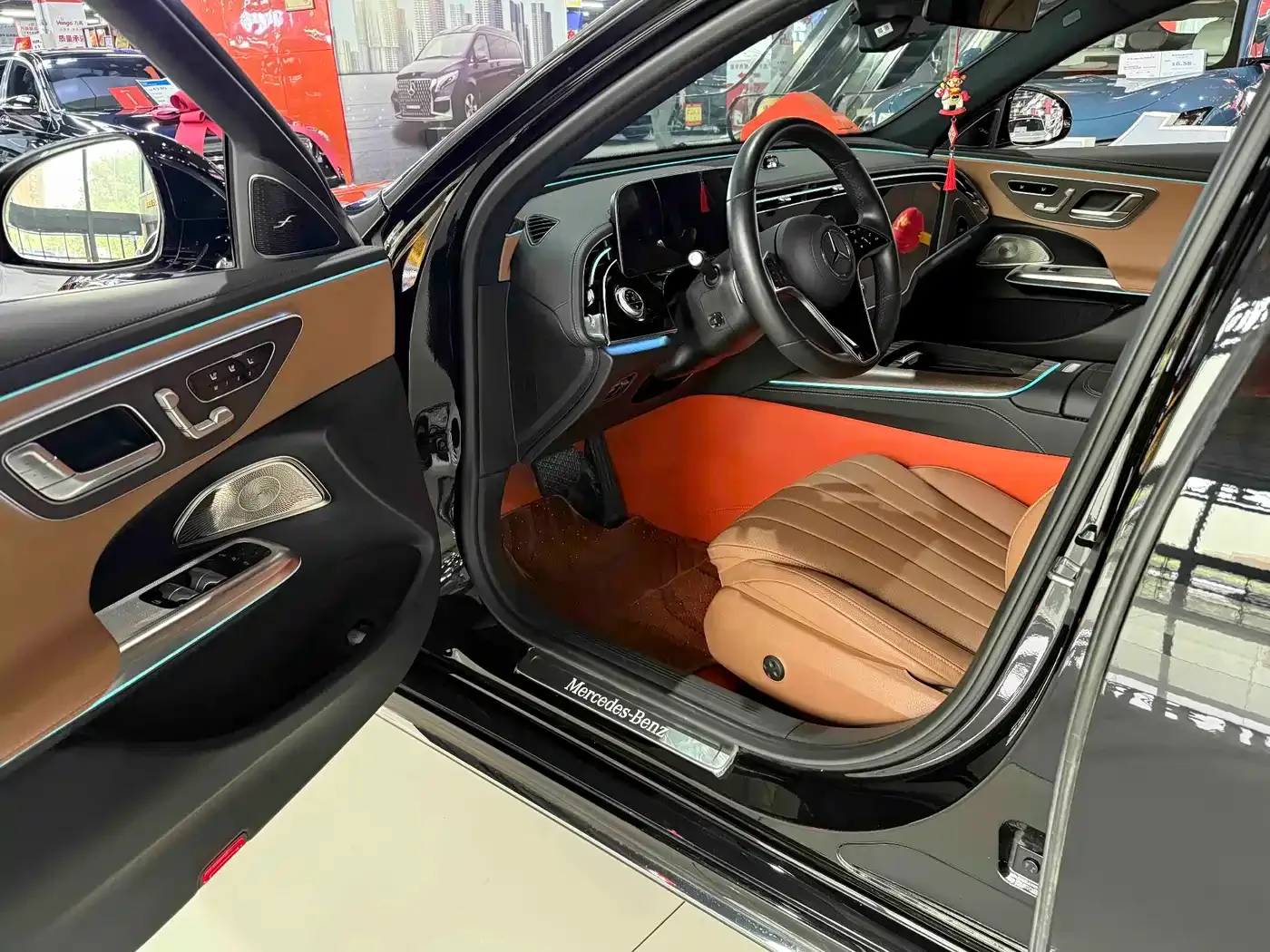 Mercedes-Benz Mercedes-Benz E-Class 2024 Model E 300 L Luxury — Фото автомобиля 10