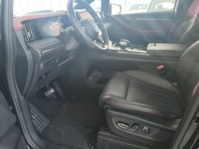 GAC Trumpchi M8 — Фото автомобиля 8