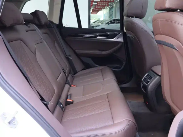 BMW X3 — Фото автомобиля 22