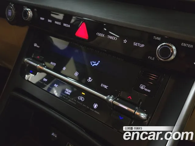 Kia Canival Carnival 4 поколение Бензин 9 мест Prestige — Фото автомобиля 19