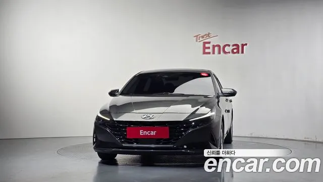 Hyundai Avante CN7 — Фото автомобиля 3