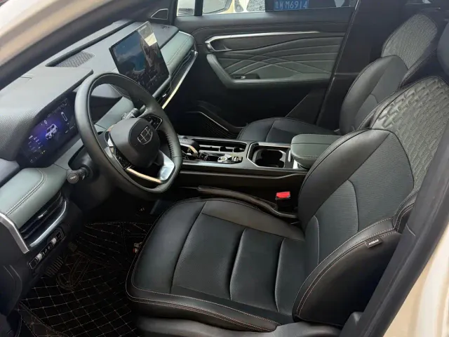 Geely Haoyue L — Фото автомобиля 3