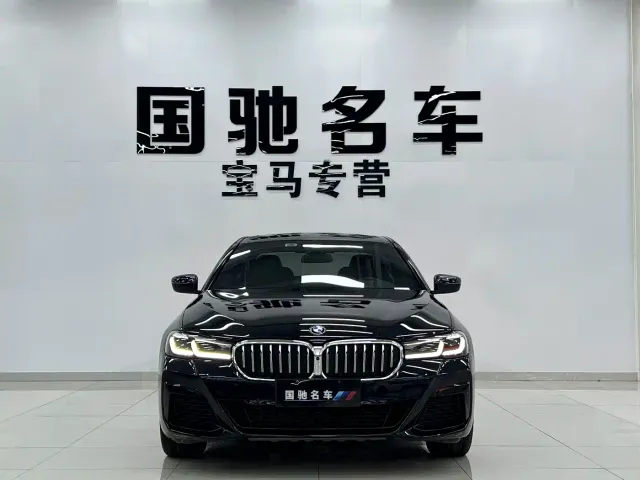 BMW 5 Series — Фото автомобиля 2
