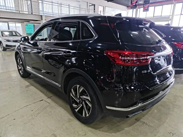 Hongqi HS5 — Фото автомобиля 4