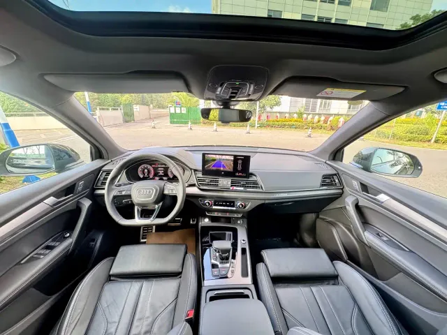 Audi Q5L — Фото автомобиля 5