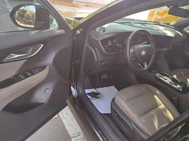 Buick Envision Plus — Фото автомобиля 15
