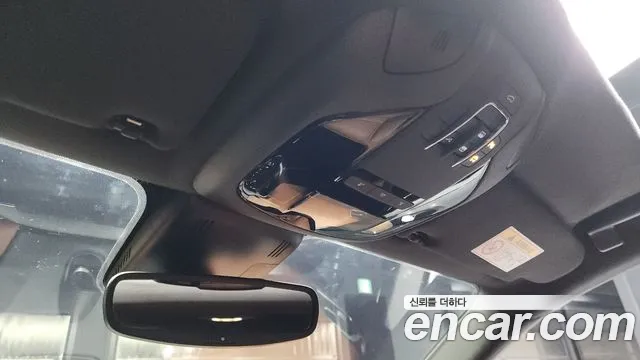 Maserati Ghibli — Фото автомобиля 16