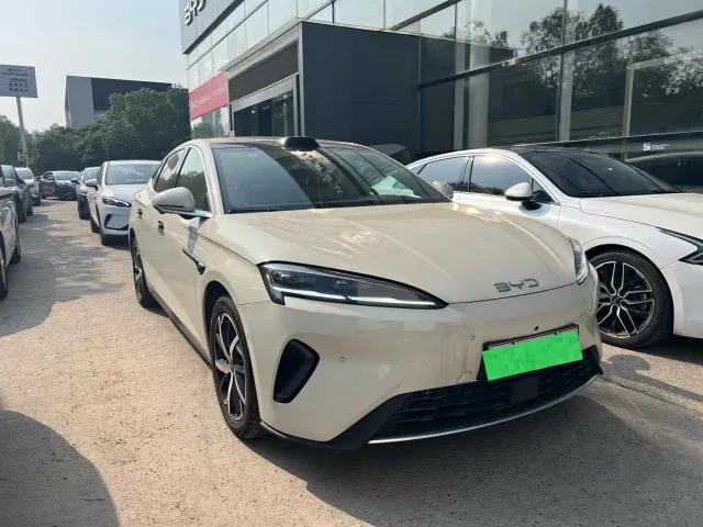 BYD Seal 07 DM-i — Фото автомобиля 3