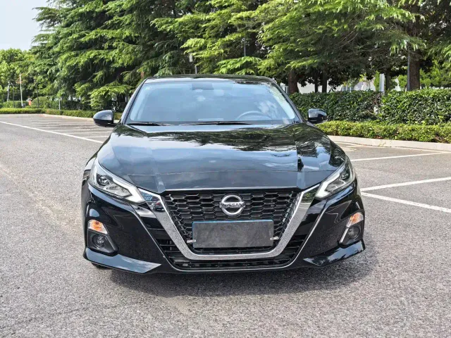 Nissan Teana — Фото автомобиля 6