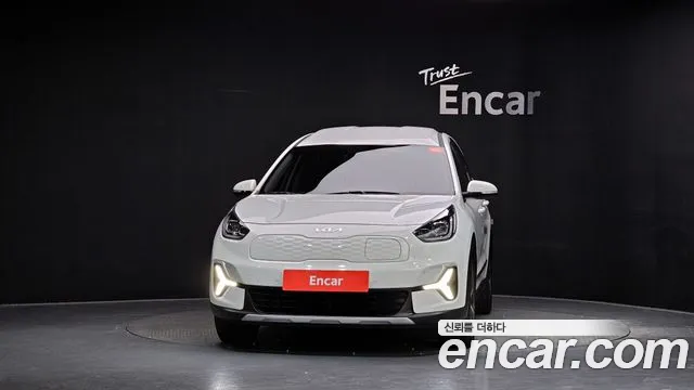 Kia Niro — Фото автомобиля 3
