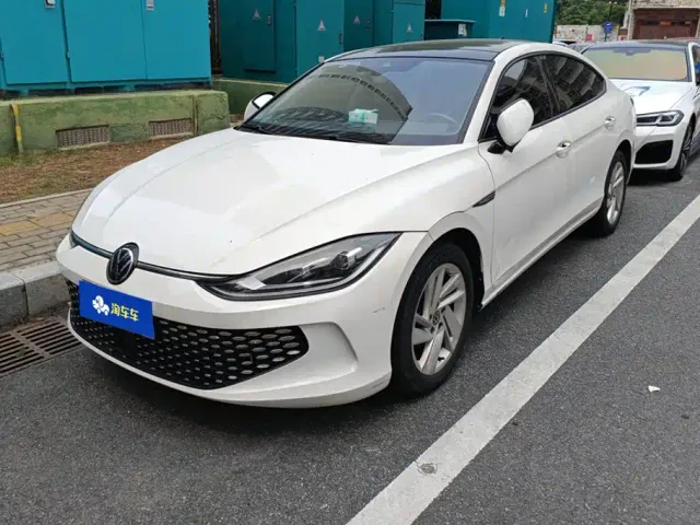 Фотография автомобиля — Volkswagen Lamando