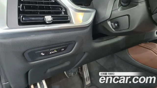 BMW X6 xDrive40i M Sport — Фото автомобиля 28