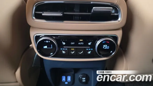 Genesis GV80 — Фото автомобиля 19