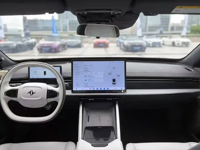 Dongfeng eπ 007 — Фото автомобиля 12