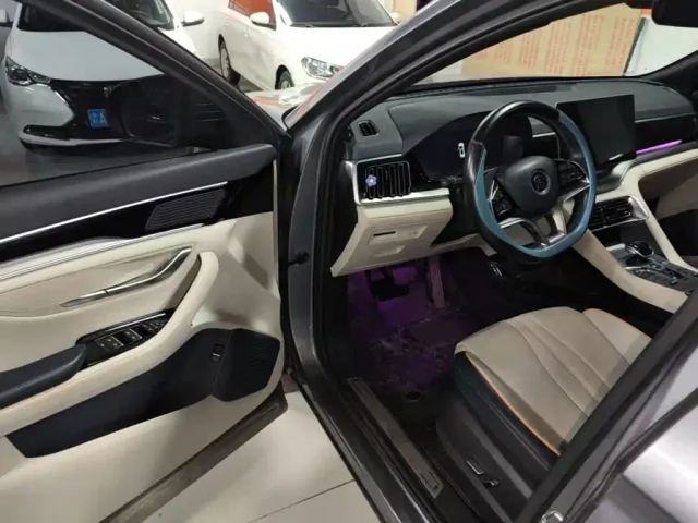 BYD Song PLUS — Фото автомобиля 15