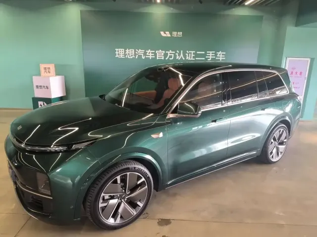 Фотография автомобиля — Li Auto L9