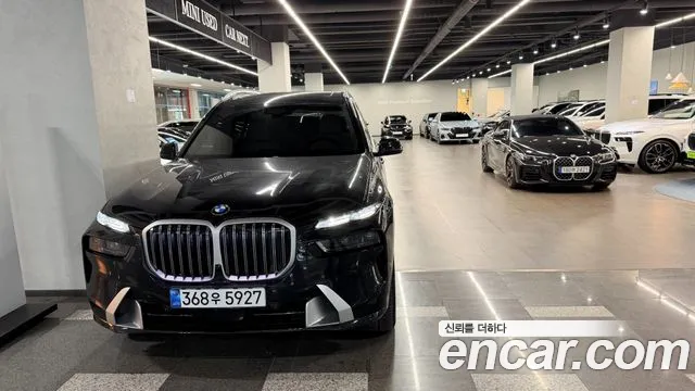 Фотография автомобиля — BMW X7 G07