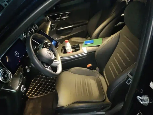 Mercedes-Benz C-Class — Фото автомобиля 16