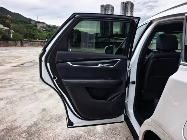 Cadillac XT5 — Фото автомобиля 17