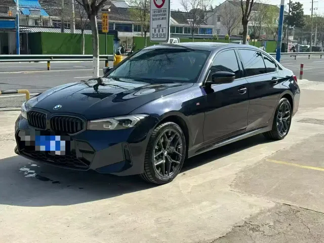 Фотография автомобиля — BMW 3 Series