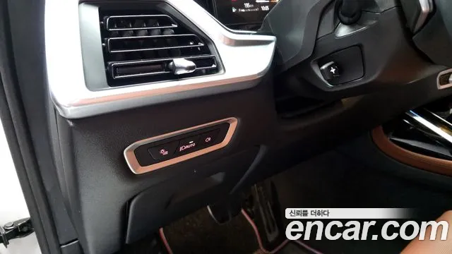 BMW X7 — Фото автомобиля 26