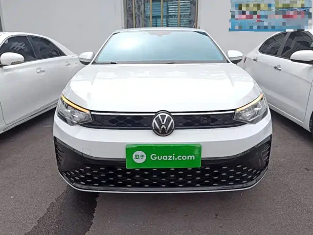 Volkswagen Lavida — Фото автомобиля 2