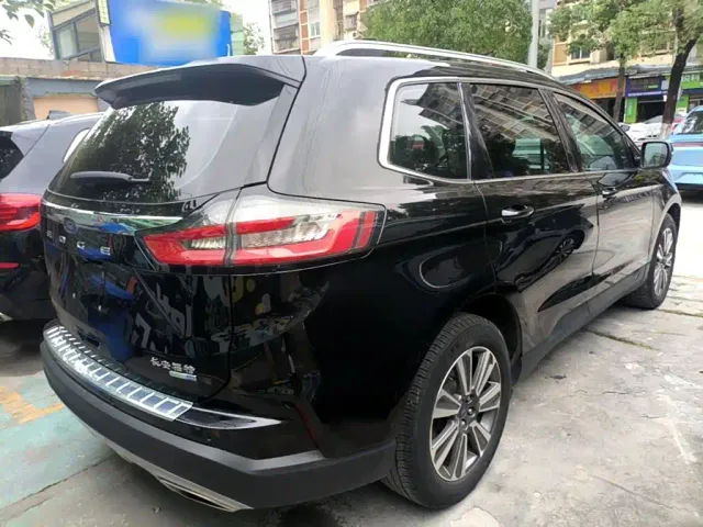 Ford Edge — Фото автомобиля 6