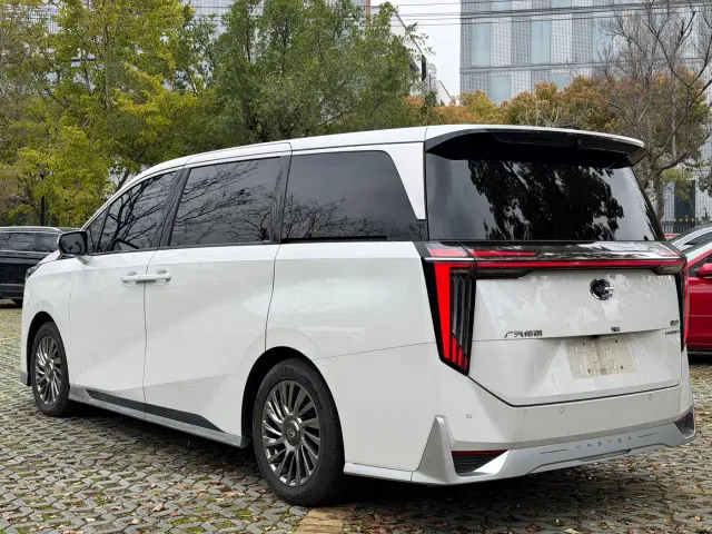 GAC Trumpchi M8 — Фото автомобиля 6