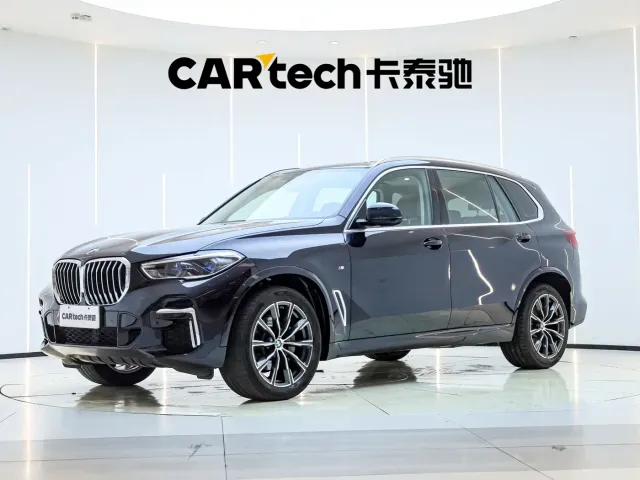 Фотография автомобиля — BMW X5