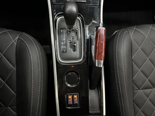 Mitsubishi Outlander — Фото автомобиля 16