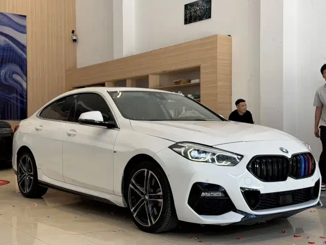 BMW 2 Series — Фото автомобиля 3