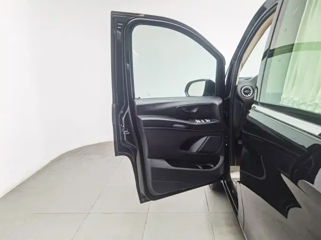 Mercedes-Benz Vito — Фото автомобиля 8