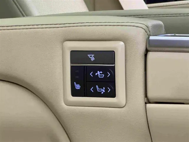 Toyota Alphard — Фото автомобиля 11
