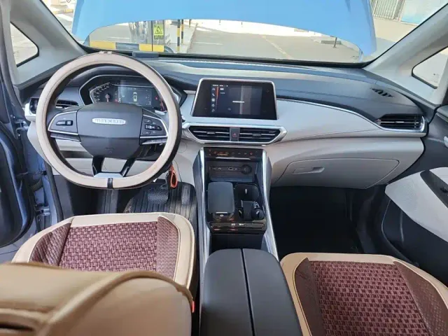 Maxus G50 — Фото автомобиля 5