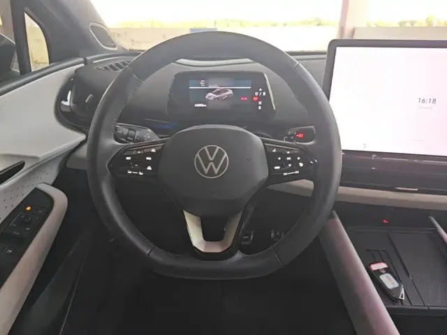 Volkswagen ID. Unyx 06 — Фото автомобиля 10