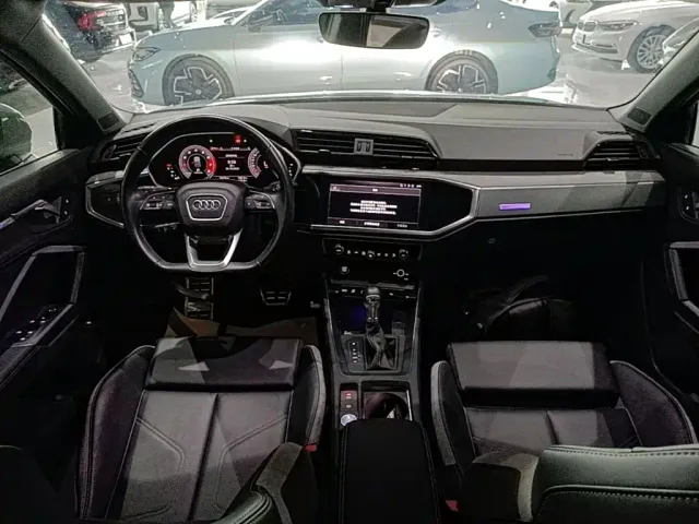 Audi Q3 — Фото автомобиля 9