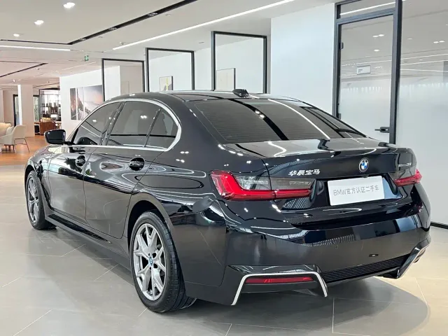 BMW i3 — Фото автомобиля 15
