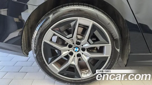BMW 5 Series G60 — Фото автомобиля 5