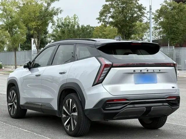 Geely Boyue L 2023 1.5TD DCT Premium — Фото автомобиля 8