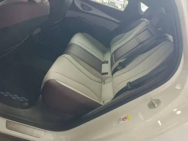 BYD Seal 07 DM-i — Фото автомобиля 16