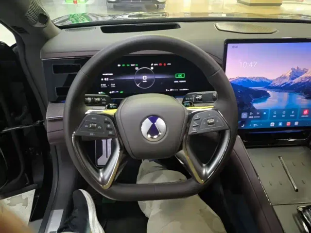 Denza Denza Z9GT 2024 Model 1100 AWD Max Edition — Фото автомобиля 10