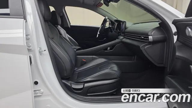 Hyundai Avante CN7 — Фото автомобиля 16
