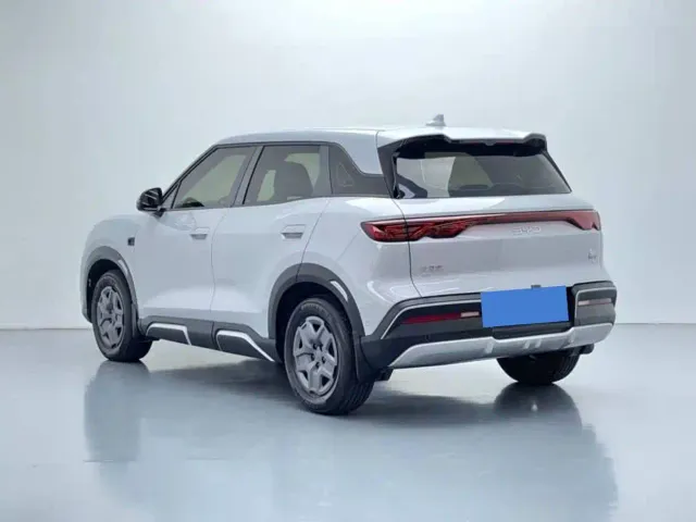 BYD Yuan UP — Фото автомобиля 6