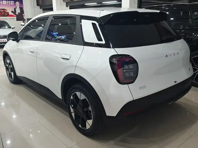 GAC Aion UT — Фото автомобиля 5