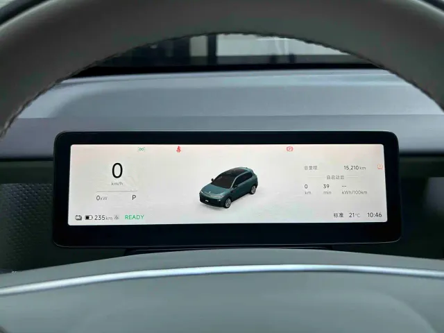 Leapmotor B10 — Фото автомобиля 20
