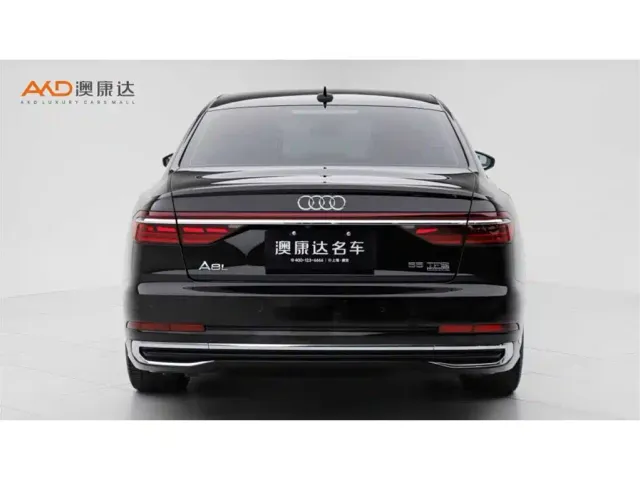 Audi A8 — Фото автомобиля 4
