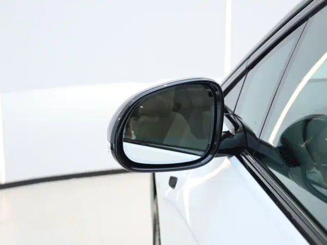 Li Auto i6 — Фото автомобиля 17