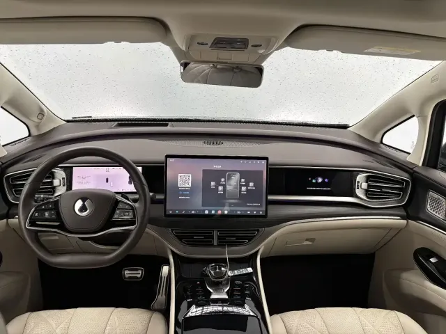 Denza Denza D9 2025 Model DM-i Smart Drive Edition 1020 AWD Flagship — Фото автомобиля 15